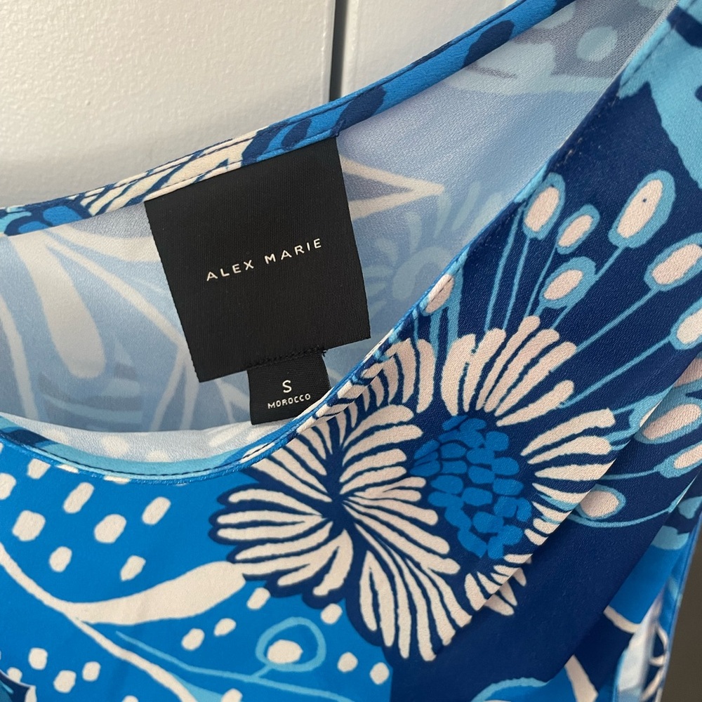 NWT Alex Marie Blue Floral One-Shoulder Top Sz S - Picture 2 of 6